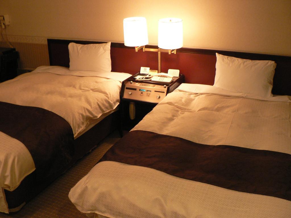 Hiroshima Kokusai Hotel Exterior foto